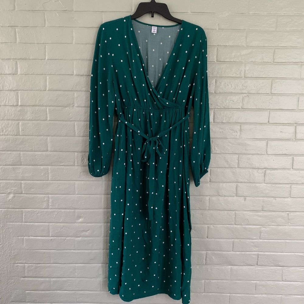 Medium Long Sleeve Old Navy Green & White Polka Dot Dress